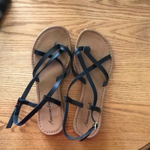 American Eagle flip flops